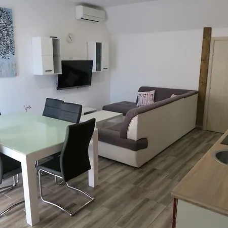 Family Apartment Baška Extérieur photo